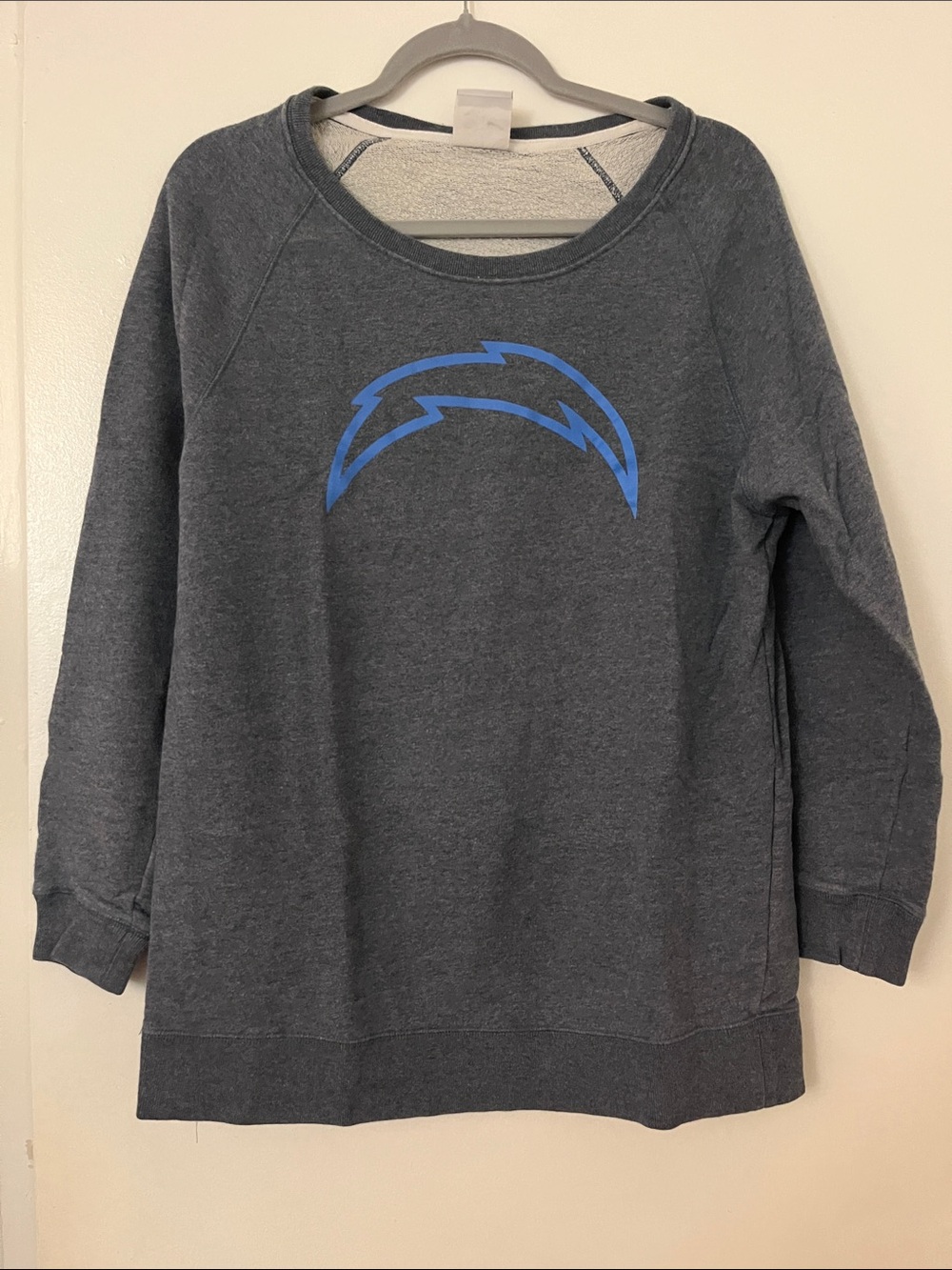 Los Angeles Chargers Nike Women's Champ Drive Boyfriend Pullover Sweatshirt - Na